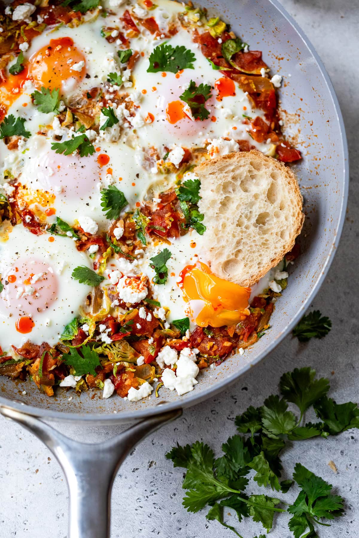 Shakshuka med Bryssel och feta